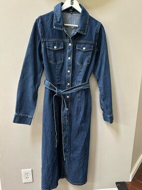 Lulus  Dark Wash Denim Long Sleeve Midi Shirt Dress Tie Belt Size M